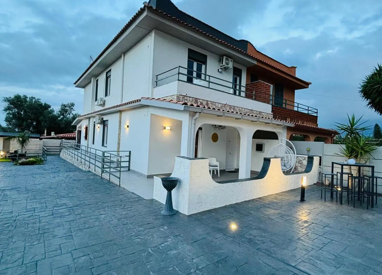 Sirio Rooms And Apartments Carini 0*,  Italy