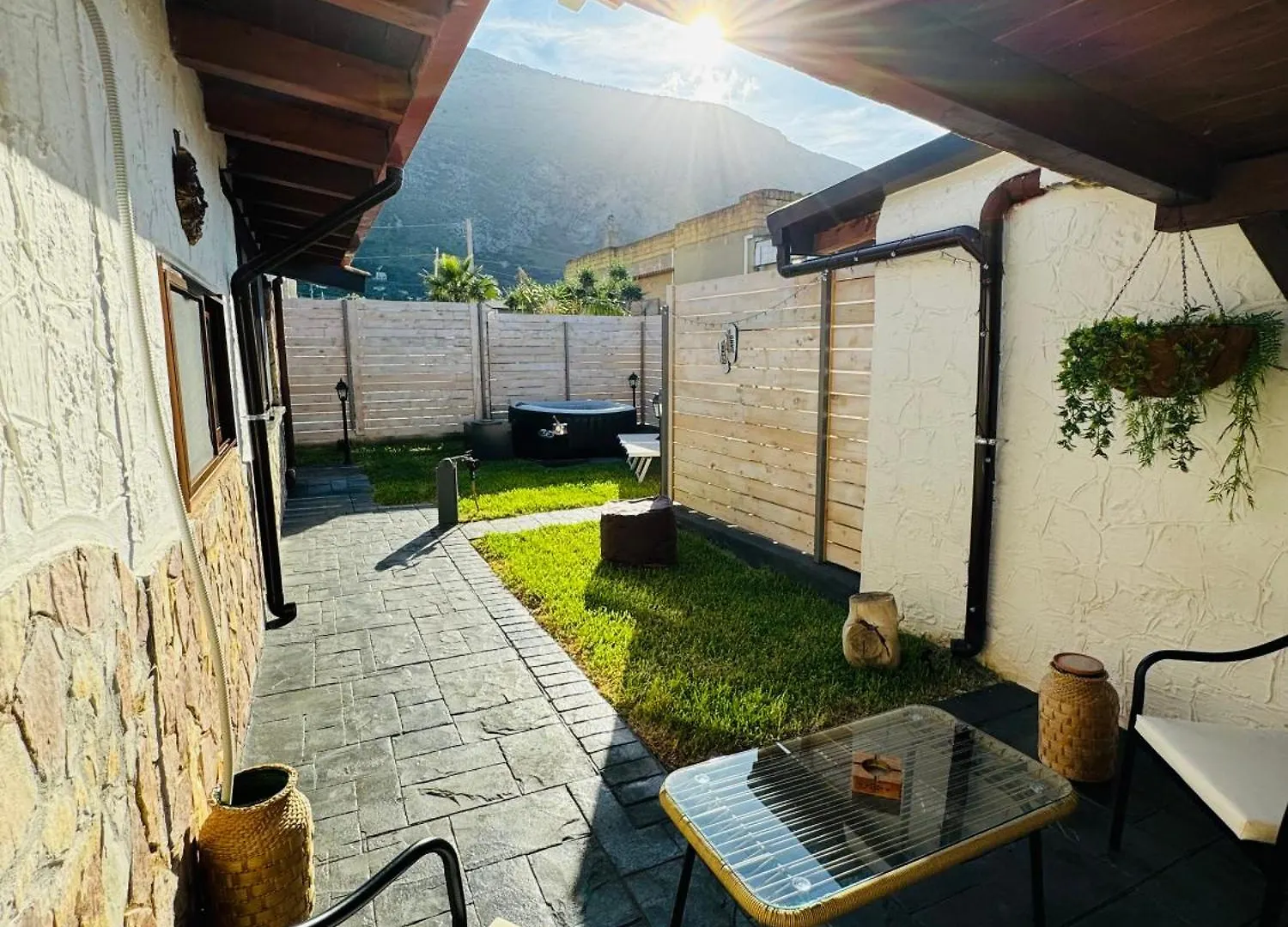 Guest house Sirio Rooms And Apartments Carini Italy